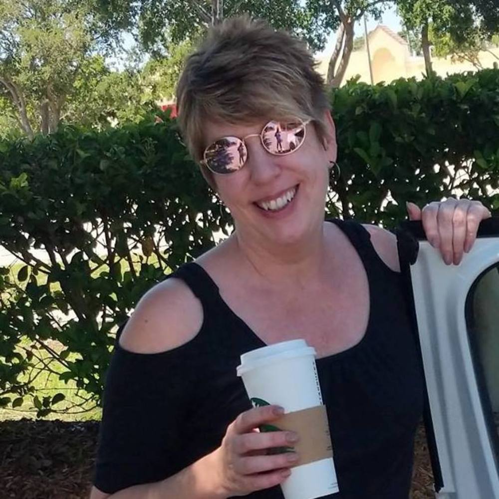 Meet your Posher, Lori